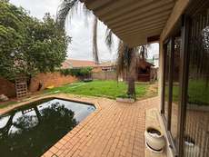 Featured Photo1 - ON-SITE AUCTION - 4-BEDROOM FAMILY HOME IN IMPALAPARK EXT 1, BOKSBURG
