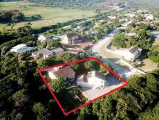 Featured Photo1 - Deceased Estate: Multi Income Property with Sea Views - Clarendon Marine