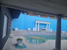 Featured Photo2 - Large family home, Pool and garaging