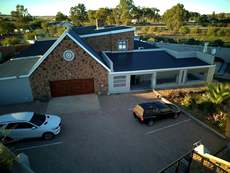 Featured Photo1 - Five Star Guesthouse/ Large Family Home in Nieuwoudville, Northern Cape