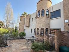 Featured Photo2 - W40253: 374 POLARIS AVENUE, WATERKLOOF RIDGE X02