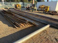Photo - INDUSTRIAL AUCTION WITH TRUCKS AND MACHINERY