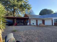 Featured Photo2 - NORTHCLIFF - 3 BEDROOM HOME AND POOL (3029m2 STAND) FURNITURE & ELECTRONIC COMPONENTS, METERS, TIMBER, SCRAP, ETC.,