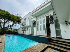 Featured Photo1 - On-site Liquidation Auction: 7-Bedroom Multi Level House Waterkloof Heights, Ext. 3, Pretoria