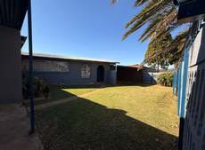 Photo - Insolvent Deceased Estate Auction  515m² Residential House Brakpan, JHB