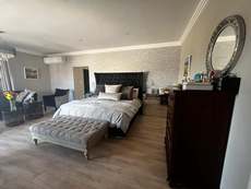 Featured Photo1 - Stunning 5 Bedroom Home in Eagle Canyon Golf Estate