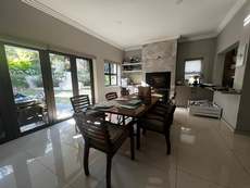 Featured Photo2 - Stunning 5 Bedroom Home in Eagle Canyon Golf Estate